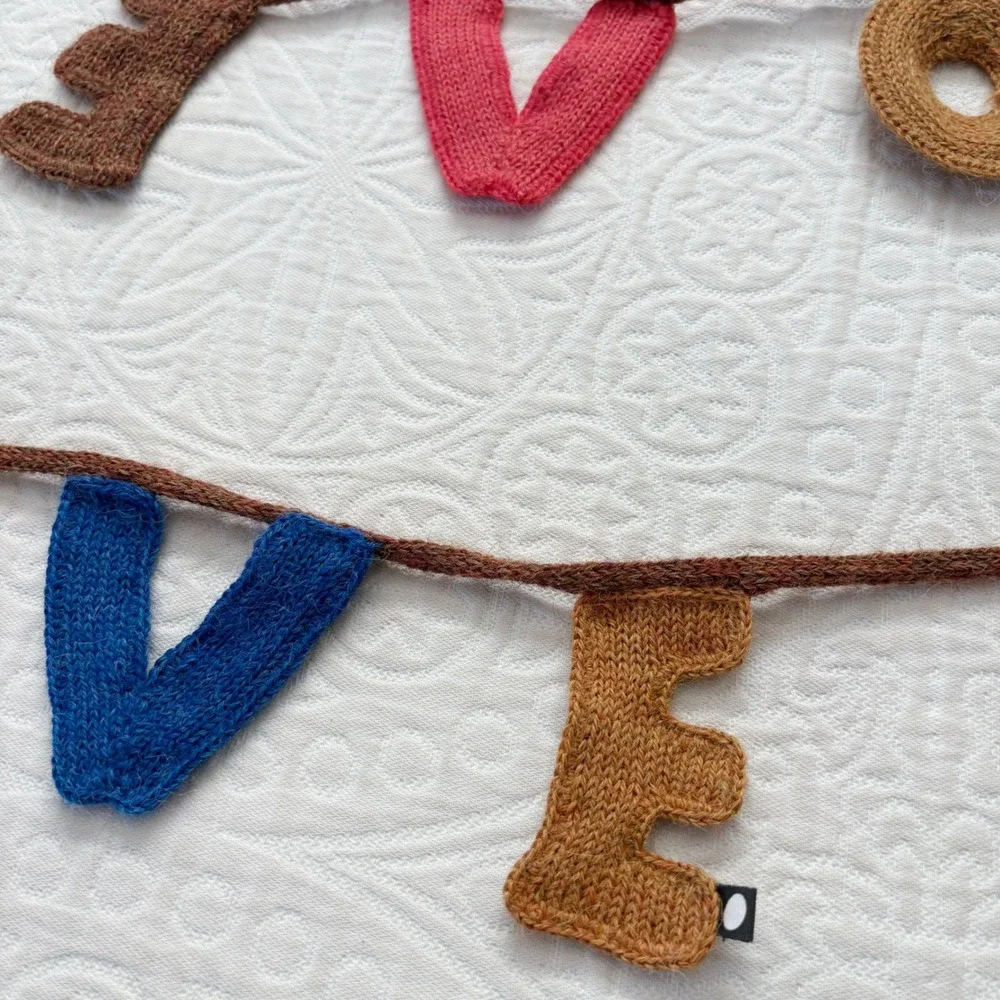 Oeuf Alpaca Fiber LOVE Nursery‎ Garland (100